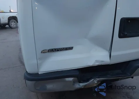 2019 Chevrolet Express 2500 Work Van из США, поврежденный, VIN 1GCWGAFG8K1276410